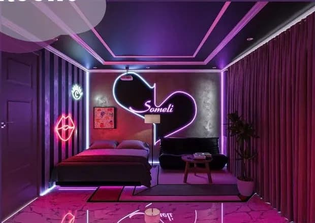 Luna Room - 5